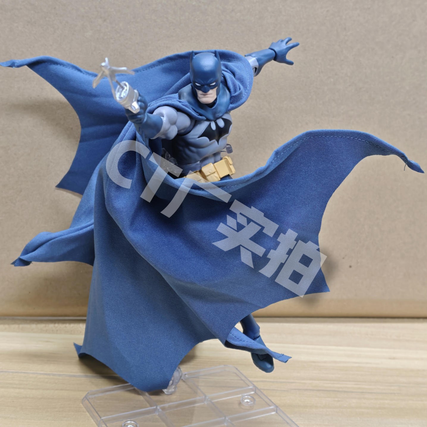 CT Toys Batman Mafex 126, blau – Model Kit Batman Bewertung und Preis