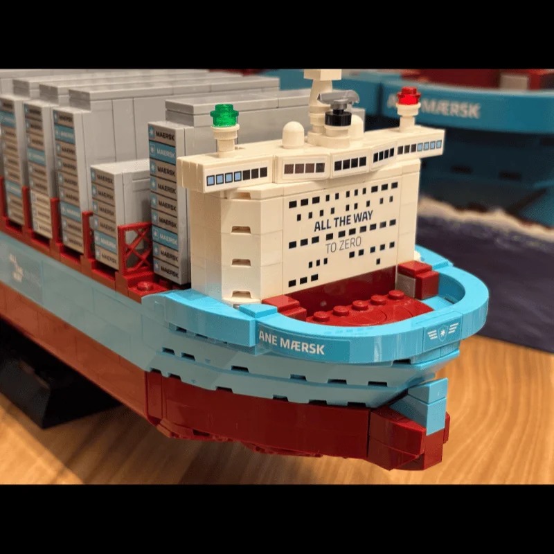 Neues 2026 Dual-Fuel Container – Model Kit Simulator Bewertung und Preis
